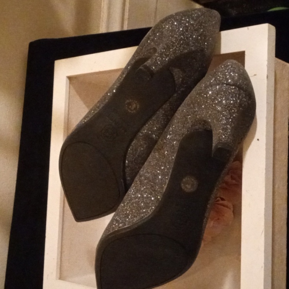Monet Heels - Picture 6 of 7